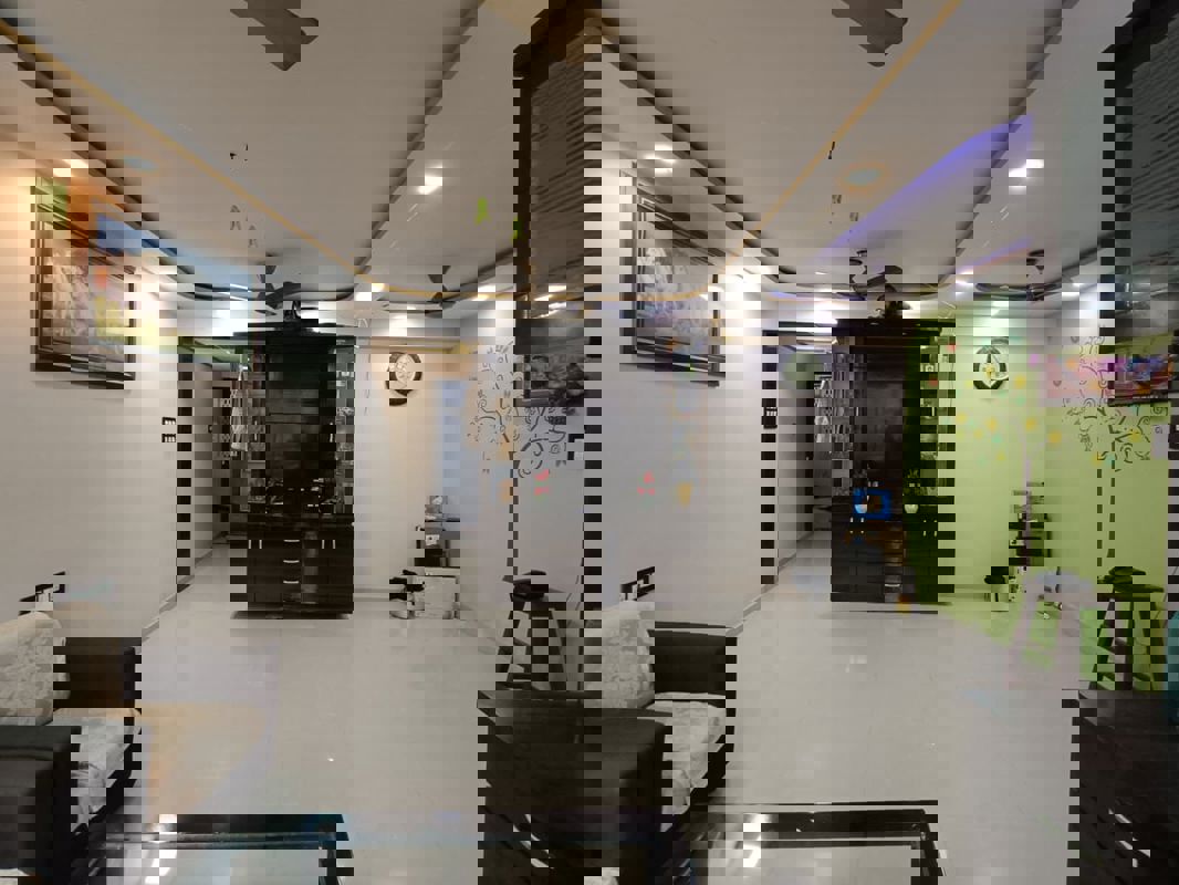 2 BHK Apartment For Rent in Symphony Towers Kandivali West