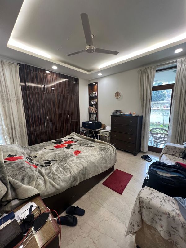 4 BHK + Servant Room Builder Floor For Rent in Vasant Vihar