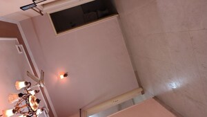 Furnished Amenities in 3 BHK Builder Floor at Mayfield Garden – for Rent