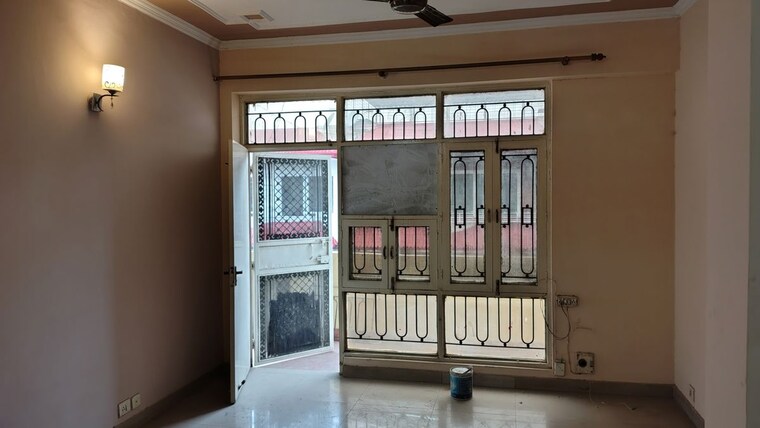 Room, mayfield garden 3 Bedroom 1814 Sq.Ft. Builder Floor In Mayfield Garden Gurgaon 9846679