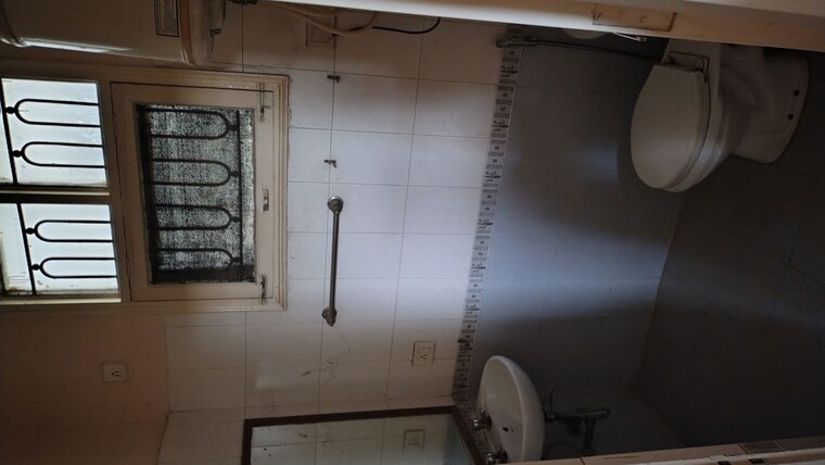 Bathroom, mayfield garden 3 Bedroom 1814 Sq.Ft. Builder Floor In Mayfield Garden Gurgaon 9846679