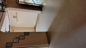 Furnished Amenities in 3 BHK Builder Floor at Mayfield Garden – for Rent