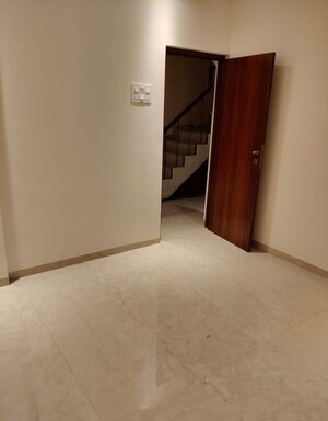 1 BHK Apartment For Rent in Saraf Chaudhary Nagar CHS, Kandivali East