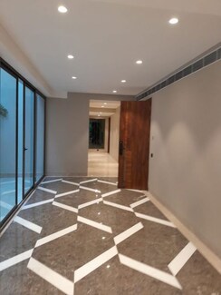 4 BHK + Pooja Room,Servant Room,Study Room,Extra Room Villa For Sale in Mayfair garden