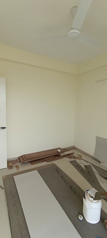 Furnished Amenities in 3 BHK Apartment at Pyramid Altia, Sector 70 – for Rent