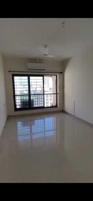 2 BHK Apartment For Rent in K Raheja Palm Spring, Malad West