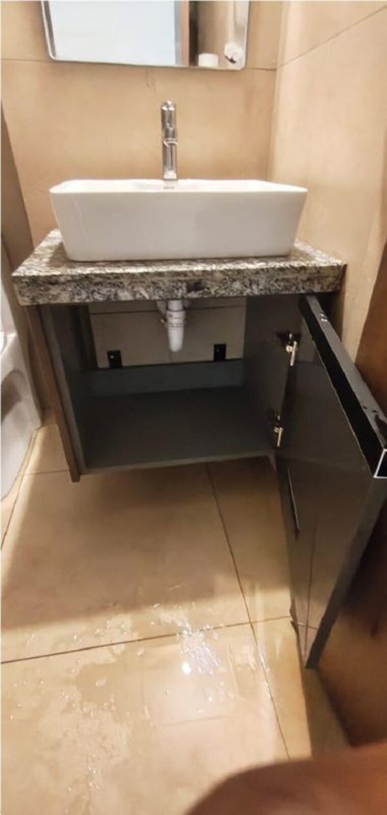 Bathroom, kalpataru-immensa-b 3 Bedroom 896 Sq.Ft. Apartment In Kolshet Road Thane 9841769