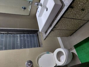 Bathroom in 2 BHK Apartment at Satellite Tower, Goregaon East – for Rent