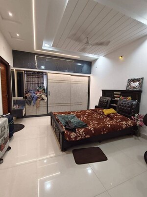 Bedroom in 2 BHK Apartment at Kondapur – for Rent