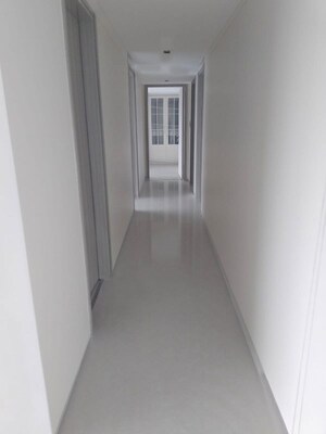  4 BHK Apartment at Khar West – for Rent