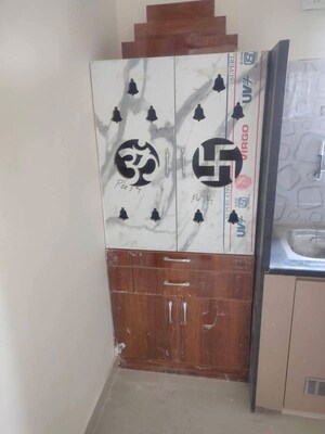 Furnished Amenities in 2 BHK Apartment at Kondapur – for Rent