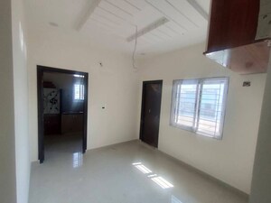 Room in 2 BHK Apartment at Kondapur – for Rent