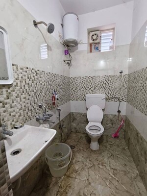 Team Area in 1 BHK Apartment at Kondapur – for Rent