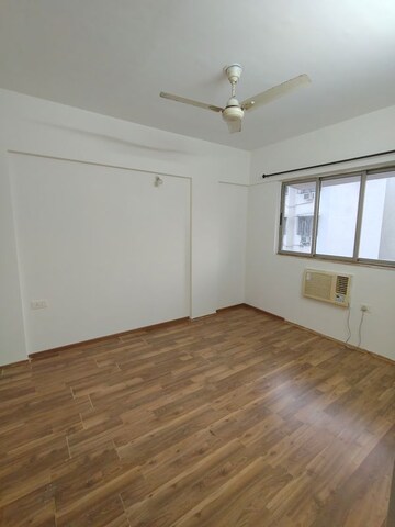 Room in 2 BHK Apartment at Lodha Casa Rio, Dombivli East – for Rent