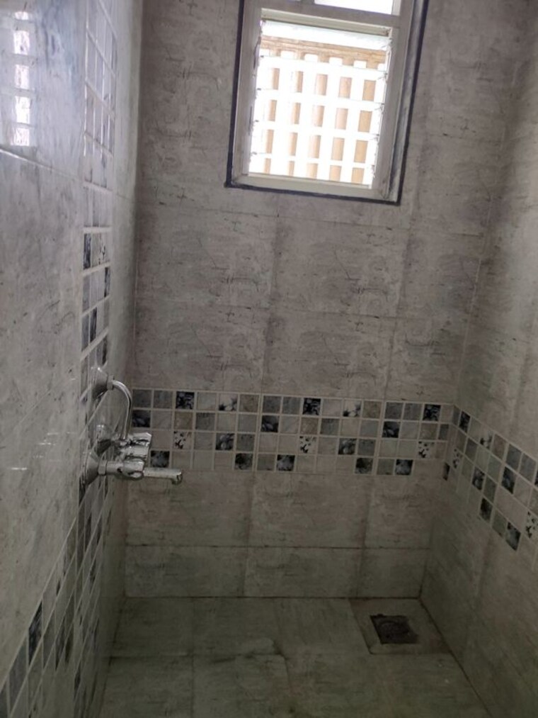 Bathroom, sector 14 dwarka 1 Bedroom 800 Sq.Ft. Apartment In Sector 14 Dwarka Delhi 9846868