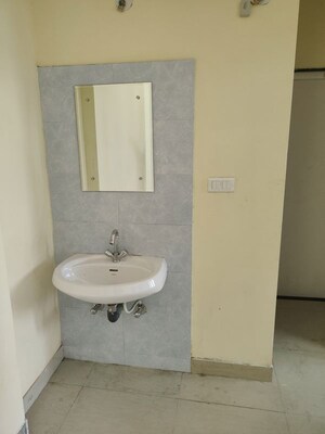  1 BHK Apartment at Sector 14 Dwarka – for Rent
