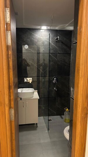 Bathroom in 3 BHK Builder Floor at BPTP District Phase 2, Sector 84 – for Rent