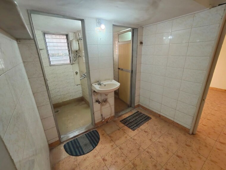 Bathroom, balkrishna-bhavan-chs 1 Bedroom 600 Sq.Ft. Apartment In Goregaon West Mumbai 9846995