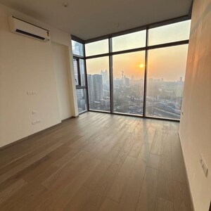4 BHK Apartment For Rent in Piramal Mahalaxmi, Arthur rd