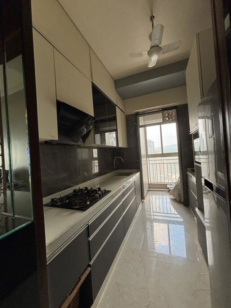 Kitchen, oberoi-realty-woods 2.5 Bedroom 1250 Sq.Ft. Apartment In Goregaon East Mumbai 9847019