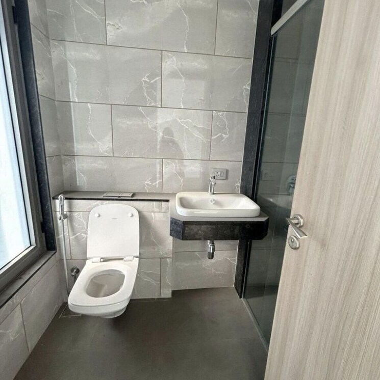 Bathroom, rustomjee-crown 3 Bedroom 1350 Sq.Ft. Apartment In Gokhale Road Mumbai 9847044