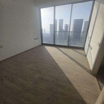 Room in 3 BHK Apartment at Raheja Imperia, Empire Mill – for Sale