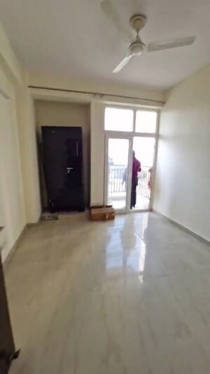 Room in 2 BHK Apartment at Rishabh Paradise, Abhay Khand – for Sale