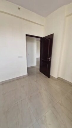 2 BHK Apartment For Sale in Rishabh Paradise