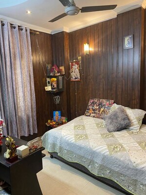 3 BHK Builder Floor For Rent in Chittaranjan Park