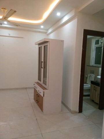 Building Lobby in 3 BHK Apartment at Rishita Manhattan, Gomti Nagar – for Rent
