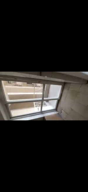 Furnished Amenities in 3 BHK Apartment at BPTP The Resort, Sector 75 – for Rent