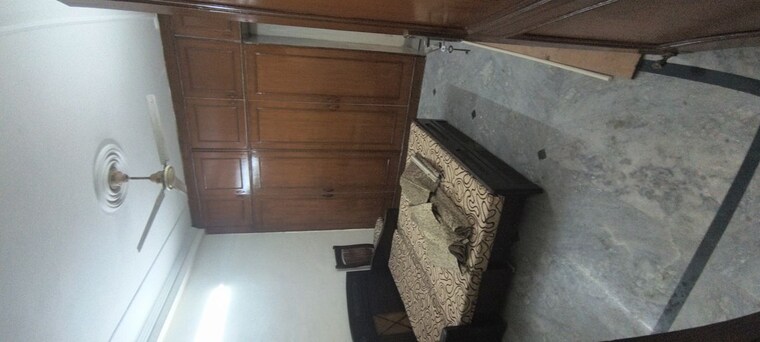 undefined, panchsheel vihar 3 Bedroom 990 Sq.Ft. Builder Floor In Panchsheel Vihar Delhi 9847104