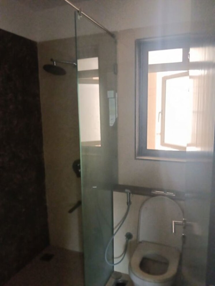 Bathroom, bhimjyani-verraton 2.5 Bedroom 963 Sq.Ft. Apartment In Manpada Thane 9847119