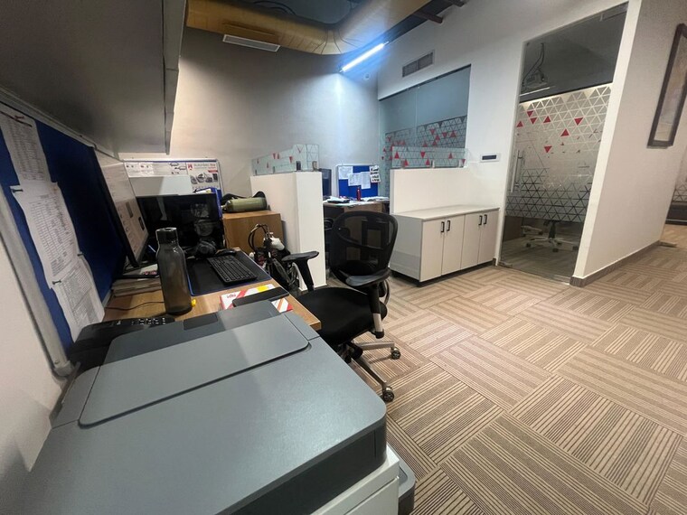 Team Area, beaver-the-corenthum Commercial Office Space in IT/SEZ 1320 Sq.Ft. In Sector 62 Noida 9847126