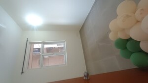 Furnished Amenities in 2.5 BHK Apartment at Mahagun Mywoods II, Sector 16c Greater Noida – for Rent