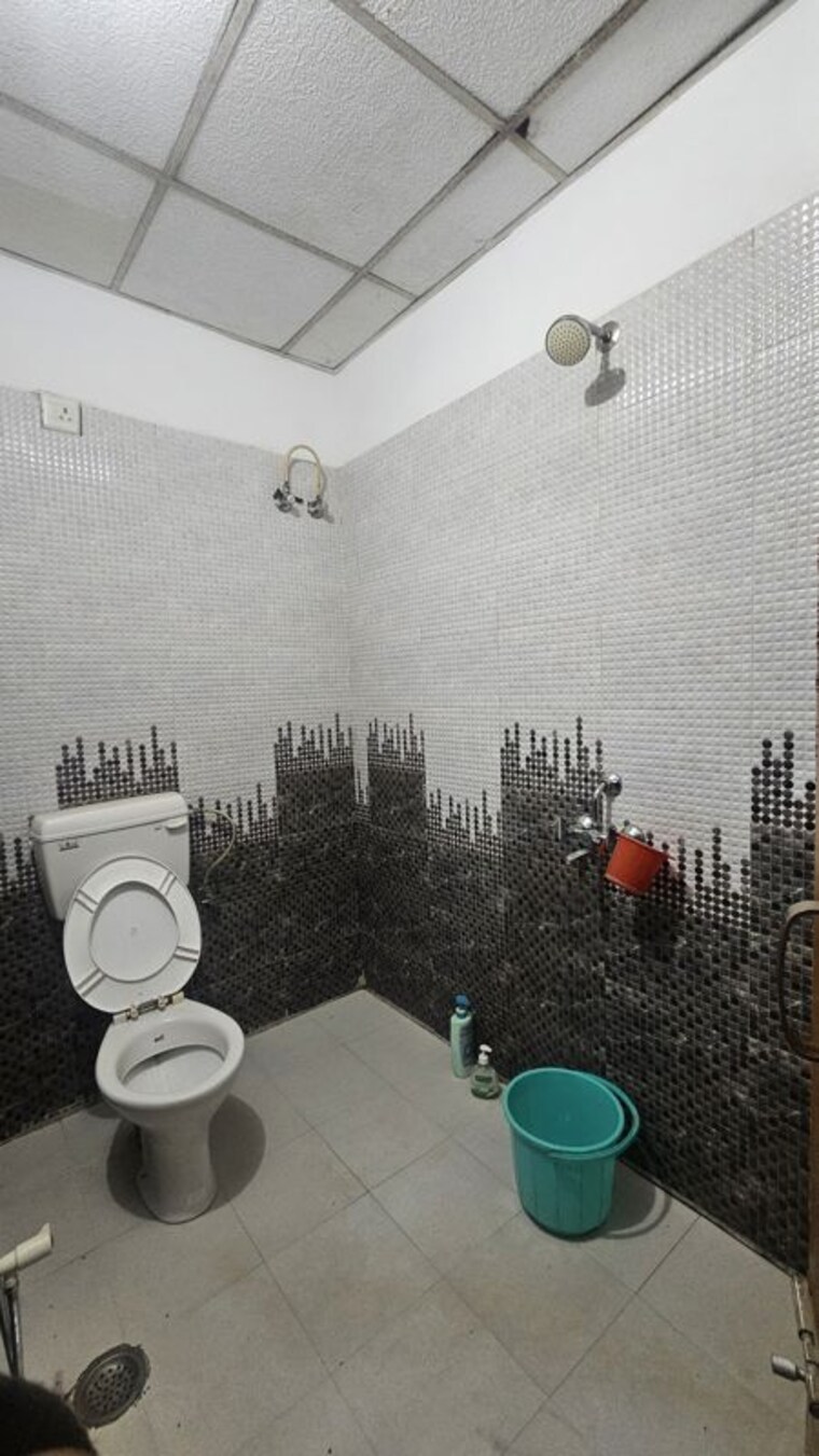 Bathroom, kamta 2 Bedroom 980 Sq.Ft. Builder Floor In Kamta Lucknow 9847165