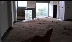 Stairs in  Showroom at Aliganj – for Rent