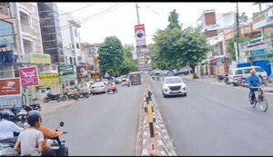  Showroom – Exterior View View at Aliganj - for Rent