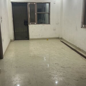 Room in 5 BHK Independent House at Sector 31 – for Sale