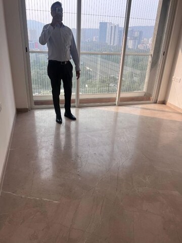 Room in 1 BHK Apartment at Raunak Residency Thane, Pokhran Road No One – for Rent