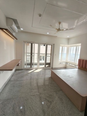 Room in 2.5 BHK Apartment at Aparna Serene Park, Kondapur – for Rent