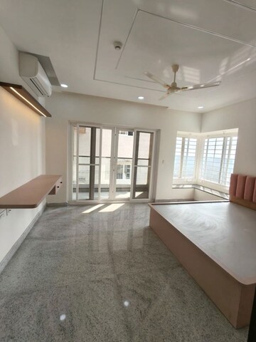 Room in 2.5 BHK Apartment at Aparna Serene Park, Kondapur – for Rent