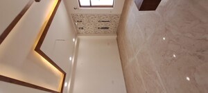 Furnished Amenities in 4 BHK Builder Floor at Indraprastha Colony – for Sale