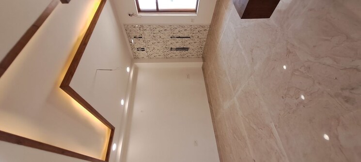 undefined, indraprastha colony 4 Bedroom 2250 Sq.Ft. Builder Floor In Indraprastha Colony Faridabad 9847231