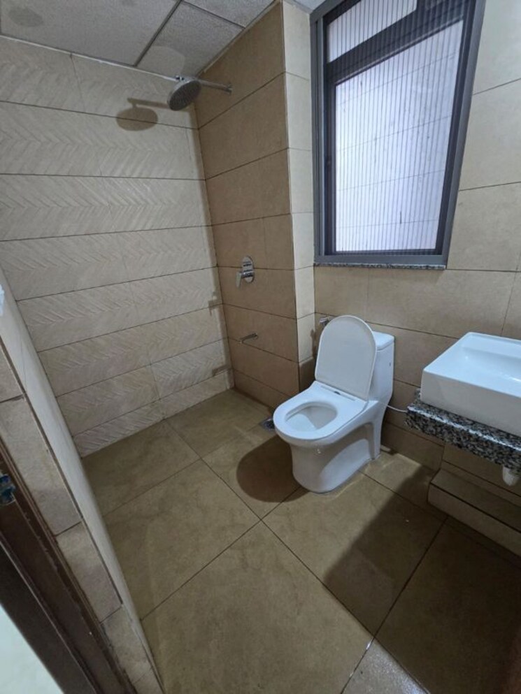 Bathroom, runwal-garden-city 2 Bedroom 650 Sq.Ft. Apartment In Balkum Pada Thane 9847234