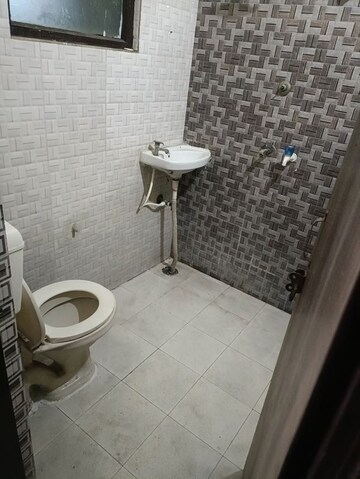 Bathroom in 2 BHK Builder Floor at Rajendra Nagar Sector 3 – for Rent