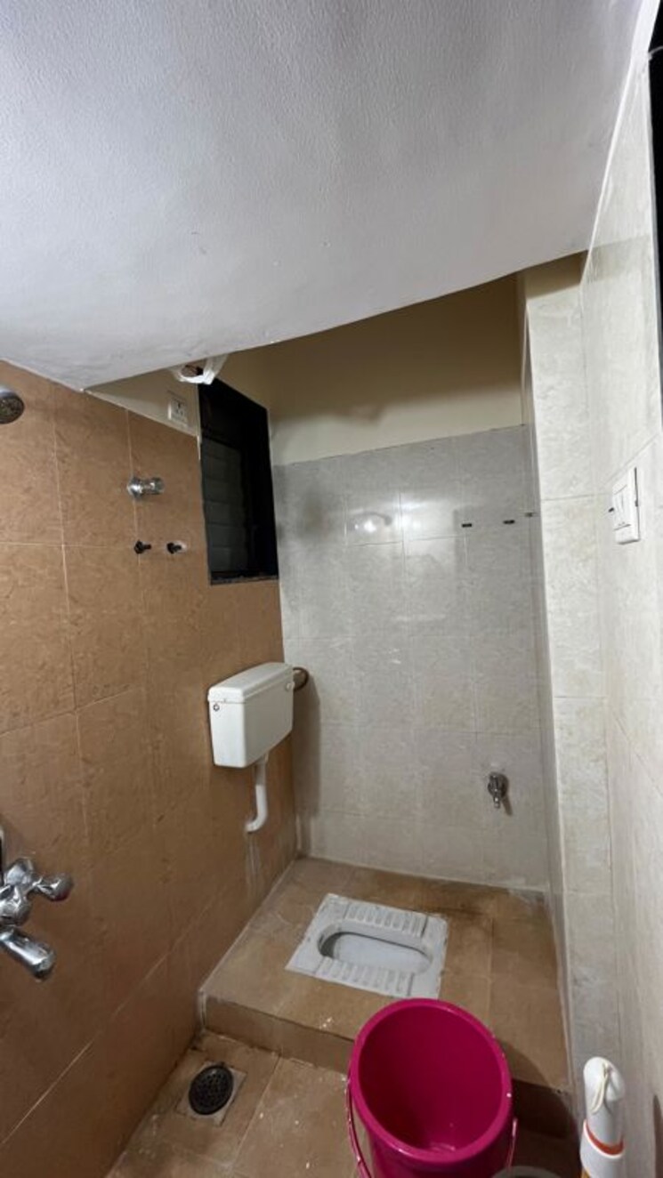 Bathroom, prachi-building 1 Bedroom 450 Sq.Ft. Apartment In Kasarvadavali Thane 9847240