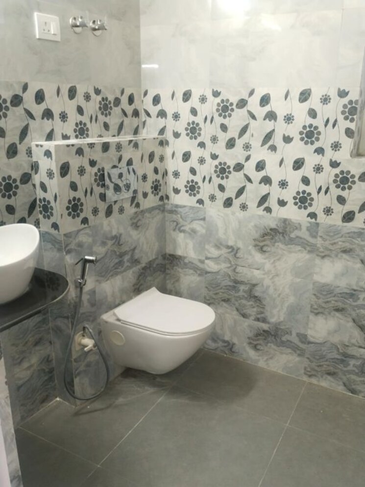 Bathroom, rwa-apartments-sector-27 3 Bedroom 1800 Sq.Ft. Builder Floor In Sector 27 Noida 9847242