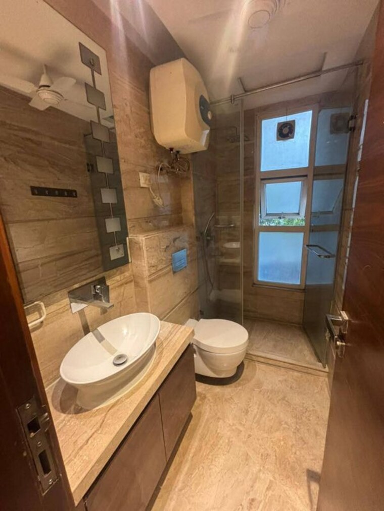 Bathroom, shivalik colony 5 Bedroom 2500 Sq.Ft. Builder Floor In Shivalik Colony Delhi 9847290