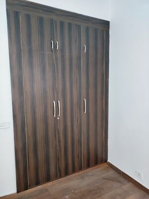 Furnished Amenities in 3 BHK Independent House at 3C Lotus Boulevard, Sector 100 – for Rent